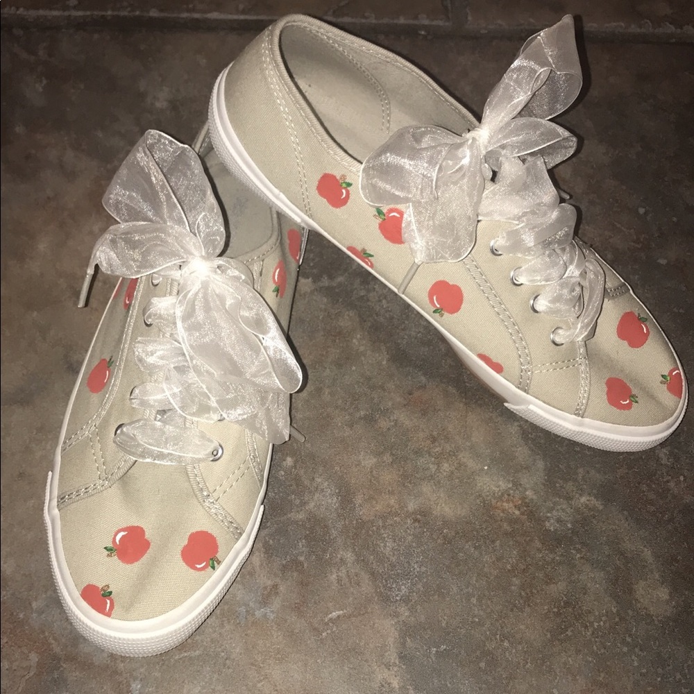 Apple Sneakers